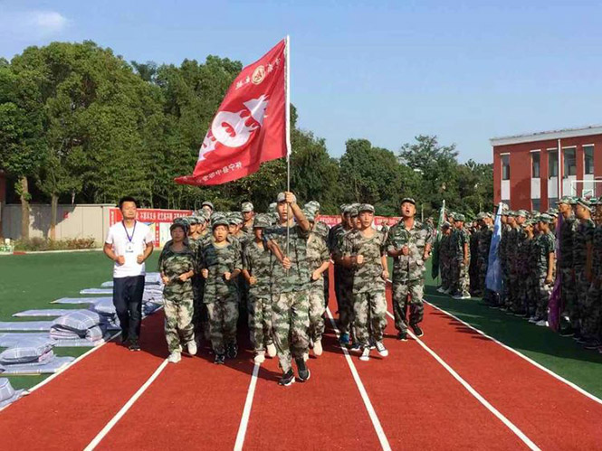 怀宁中专学校2019级新生军训结营仪式成功举行