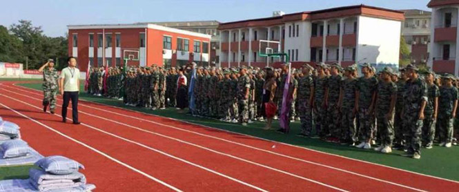 怀宁中专学校2019级新生军训结营仪式成功举行