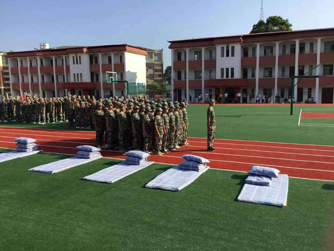 怀宁中专学校2019级新生军训结营仪式成功举行