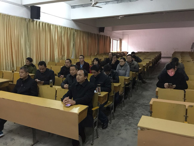 县职业技术学校党支部学习宣传贯彻落实党的十九大精神