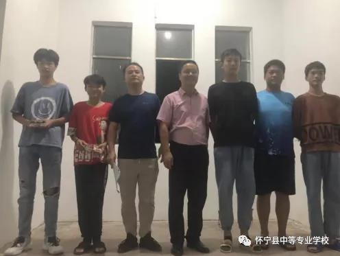 浓情中秋,心系学生,办有温度的教育