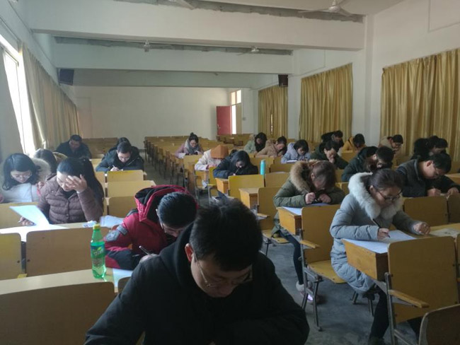 县中专学校承办县总工会招聘考试