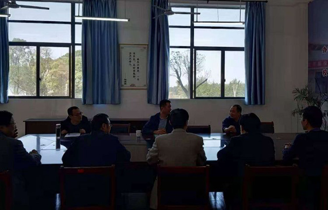 安徽省教育厅工作组到怀宁县中专学校开展学生学籍管理工作互帮互学活动