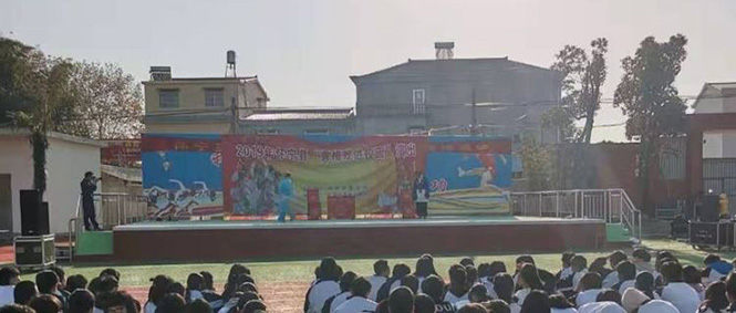 “黄梅戏进校园”走进怀宁县中等专业学校