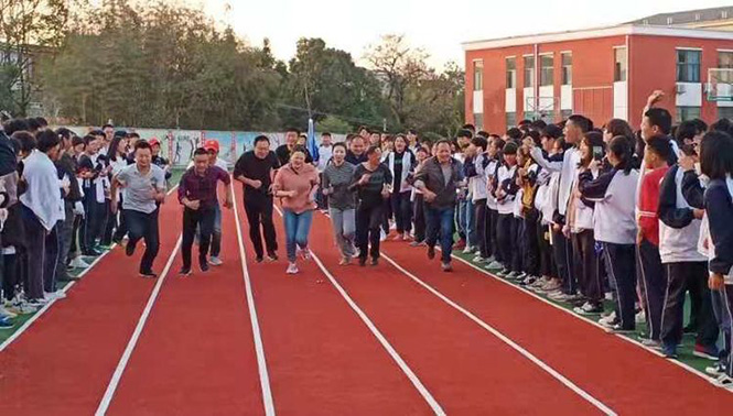 奏响青春赞歌，尽显少年芳华——记怀宁县中专学校第一届田径运动会