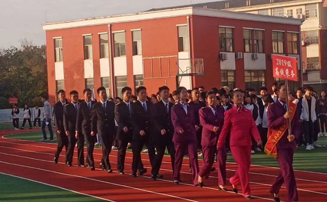 奏响青春赞歌，尽显少年芳华——记怀宁县中专学校第一届田径运动会