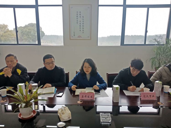 县经开区校企对接会在怀宁中专学校举行