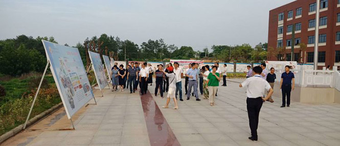 江西省浮梁县教育代表来怀宁中专学校考察指导工作