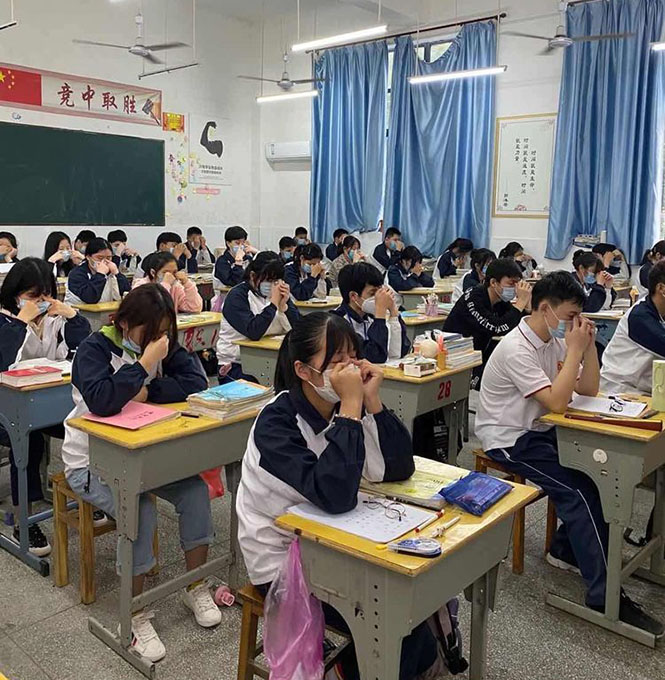 县中专学校普通学子的每一天