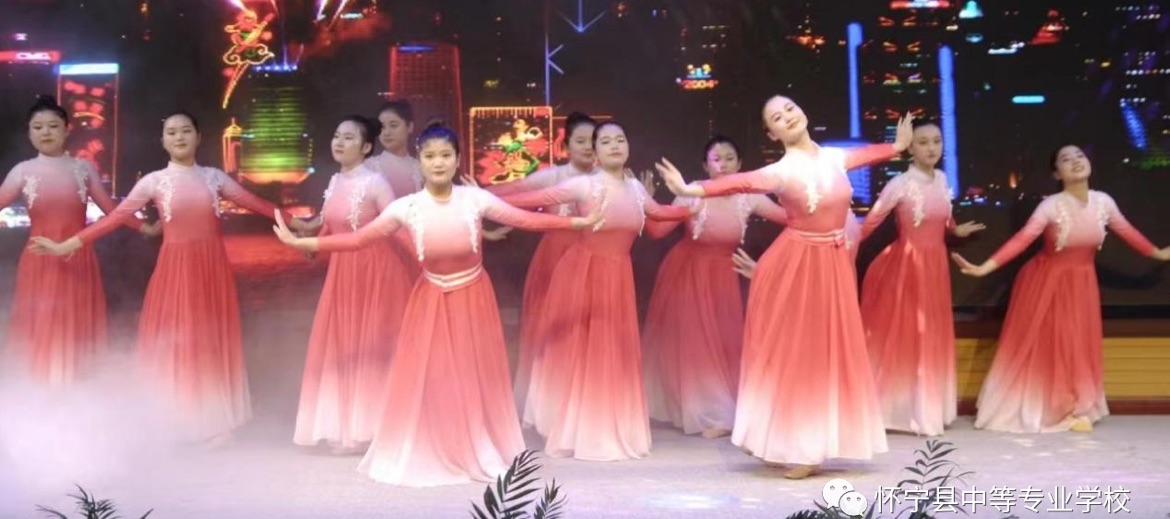 怀宁县第四届金秋诗会暨＂礼赞党的二十大•抒写幸福新怀宁＂主题诗歌大赛颁奖典礼11月18日到20日在怀宁县图书馆火热举行。