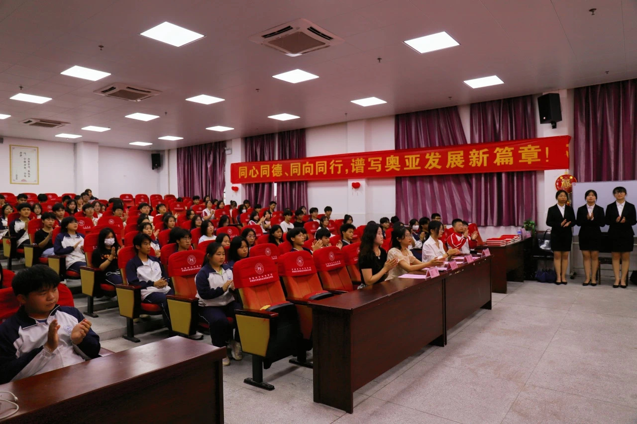 圆满落幕 | 怀宁县中等专业学校举办第二届“火红的六月”诗歌节征文大赛颁奖仪式