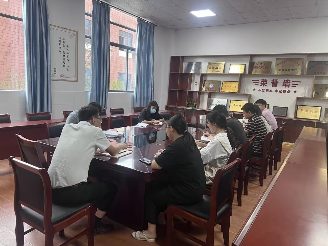 以生为本，以学定教，以教导学，以学评教——怀宁县中等专业学校有序开展教研活动
