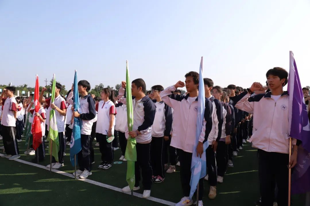 德才兼备启新程，尊师重教礼相传——怀宁县中等专业学校举行庆祝第39个教师节暨开学典礼活动