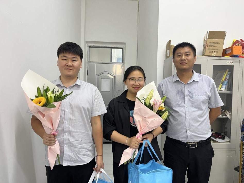 以爱育人，以情育情——怀宁县中等专业学校举办九月班主任集体生日会