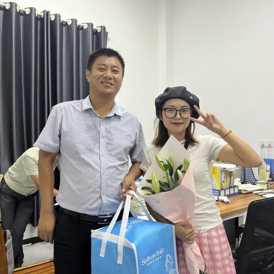 以爱育人，以情育情——怀宁县中等专业学校举办九月班主任集体生日会