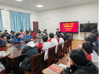 “充分发挥学生自主管理意识，建立打造立体交叉管理纵深”——怀宁县中等专业学校高二年级部轮值楼层长会议