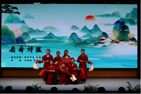 以文化人，共赴诗词盛宴 ——我校师生踊跃参加首届“古井贡酒杯”独秀怀宁诗歌散文大赛颁奖典礼活动