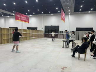 快乐“羽”共，活力青春——怀宁县中等专业学校第六届校园文化艺术节活动系列（六）羽毛球比赛