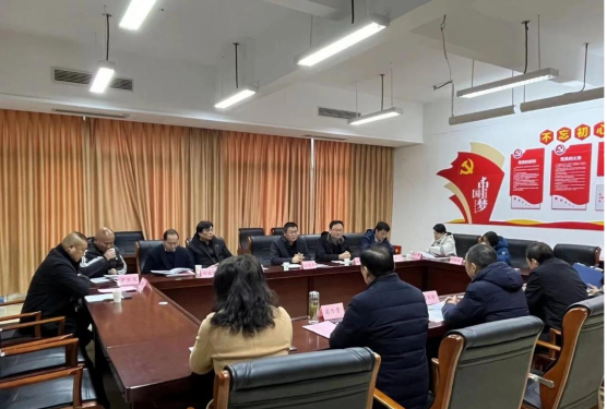 互学互鉴促成长--怀宁县中等专业学校赴安徽科技学院和滁州中航中等职业技术学校交流学习